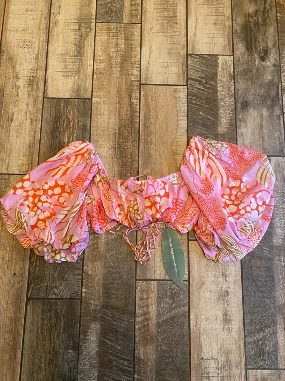 FARM Rio Mixed Lobsters Pink Puff-Sleeve Crop Top 🆕 - Picture 5 of 10